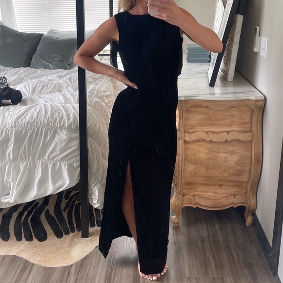 JS Collections Dresses & Skirts - Vintage 90s JS Collections Fitted Velvet Maxi Dress with‎ Back Draping